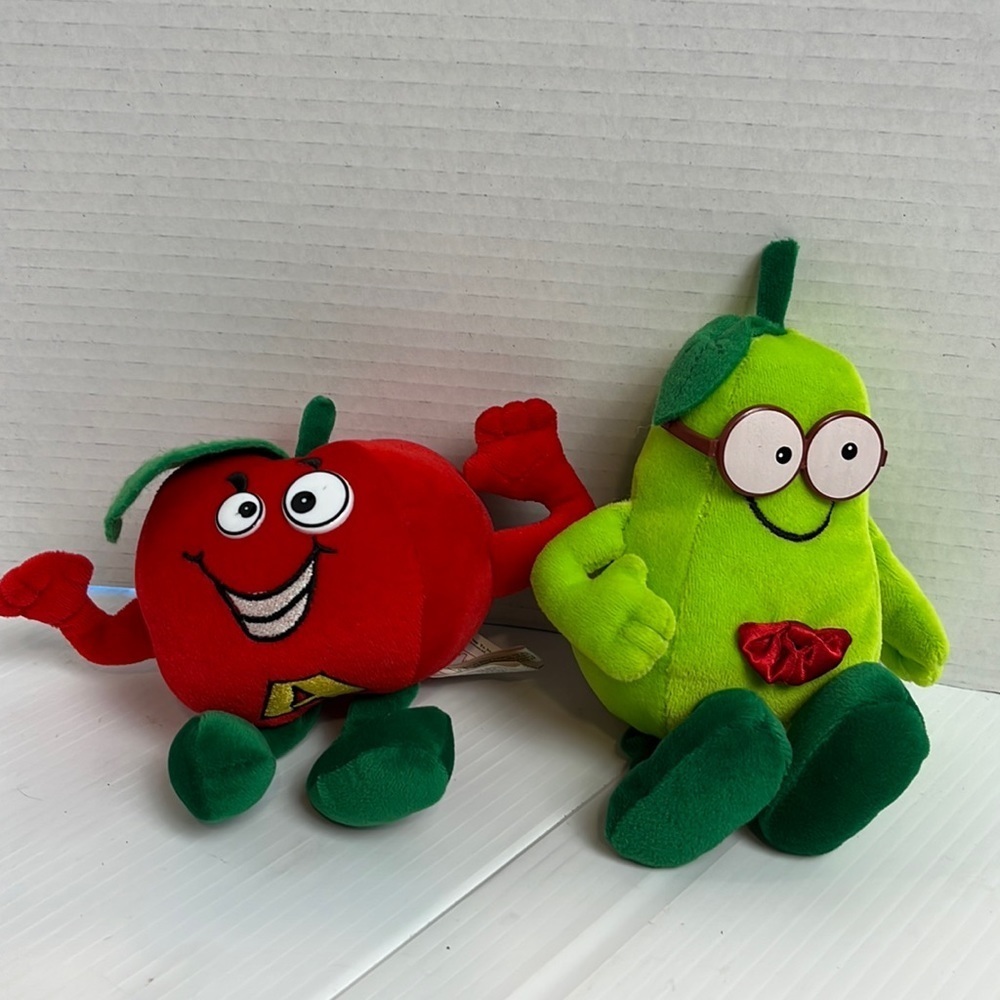 TOY Box Veggie Fruit hero’s Apple and Pear